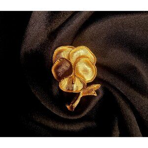 Rare Find Vintage Crown TRIFARI Signed Pansy Daffodil Narcissus Bell Flower Gold